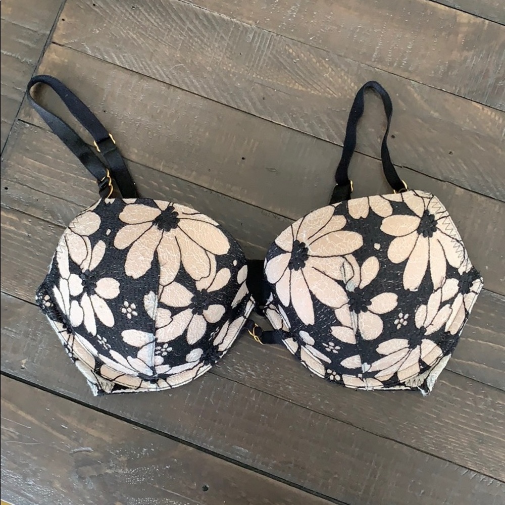 Victoria’s Secret - Very Sexy Push-Up Bra
